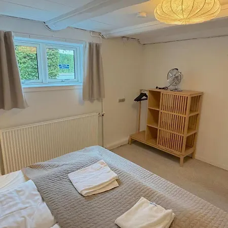Spacious With Private Terrace & Garden * קופנהגן
