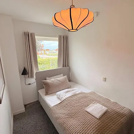 דירה Spacious With Private Terrace & Garden קופנהגן